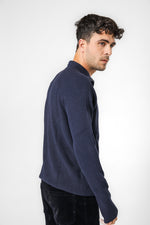 סריג צווארון סקי בשילוב רוכסן בצבע נייבי