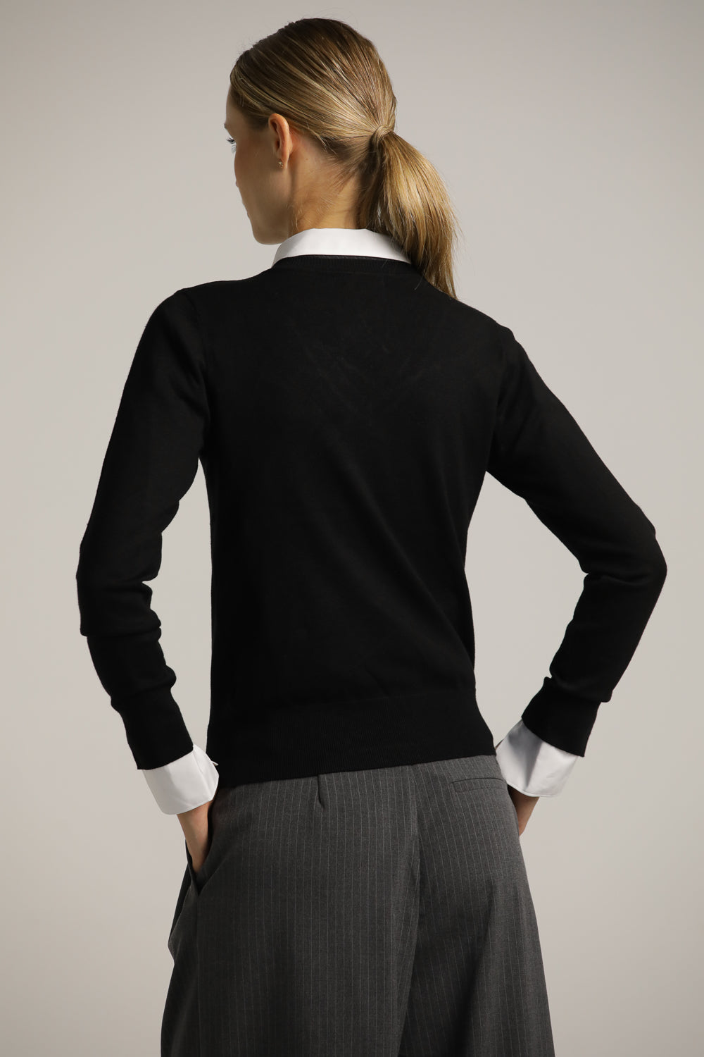 סריג בייסיק מחשוף וי | קנת קול