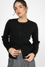 קרדיגן סריג עם לוגו בגב | קנת קול