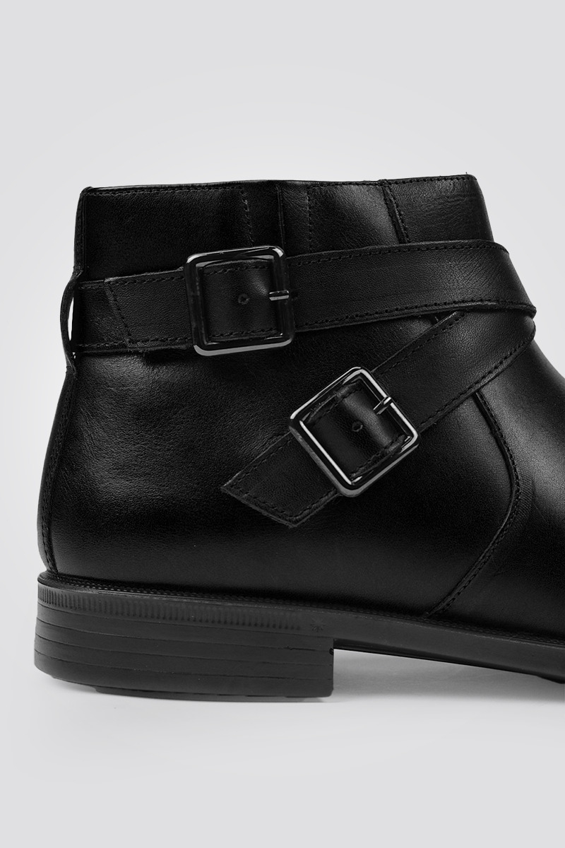 מגפוני עור לגברים בצבע שחור