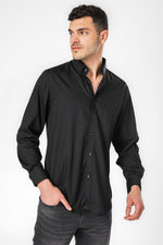 חולצה מכופתרת קלאסית