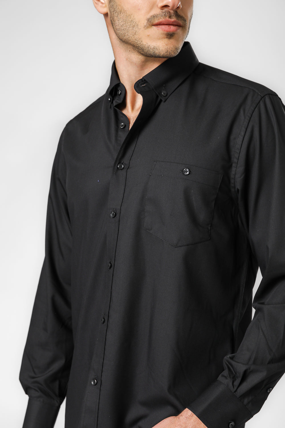 חולצה מכופתרת קלאסית