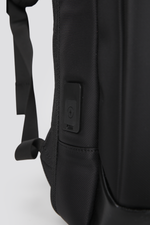 תיק גב לנשיאת מחשב עם טעינה