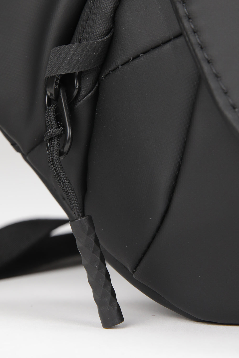 פאוץ' POUCH לגברים