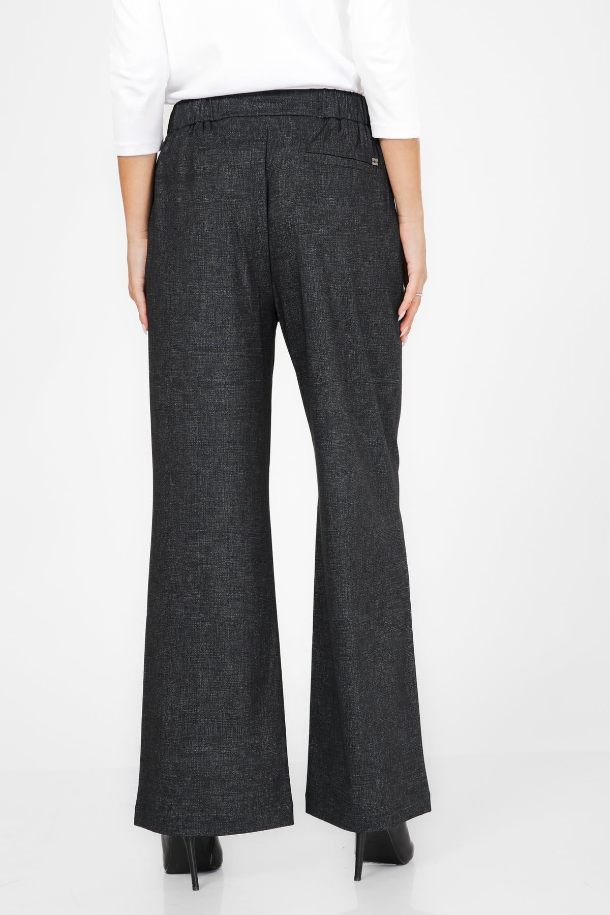 מכנסים מחויטים בגזרה מתרחבת | קנת קול