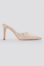 כפכפי עקב שפיץ בצבע בז'