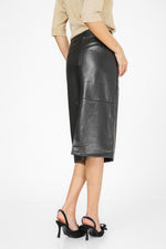 חצאית מידי עפרון בצבע שחור | קנת קול