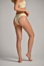 תחתוני צ'יקי סימלס