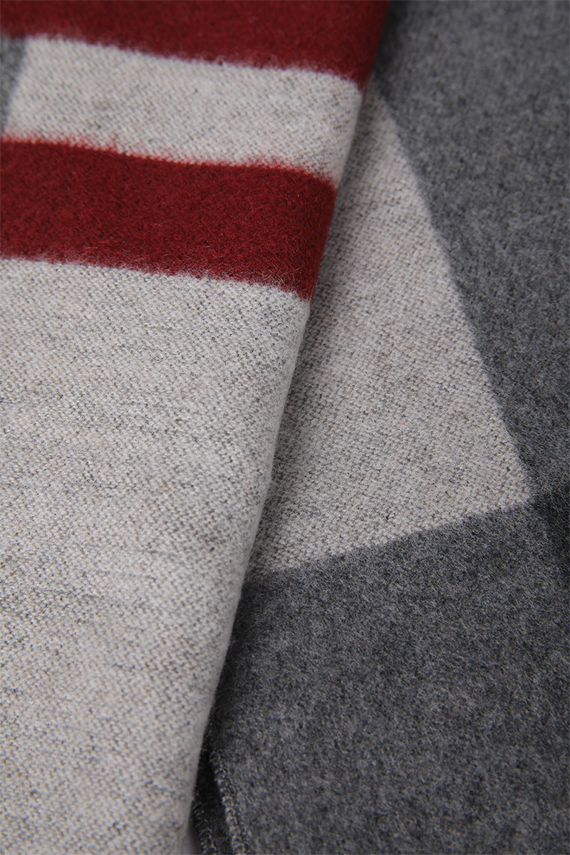 צעיף לגברים בהדפס גיאומטרי