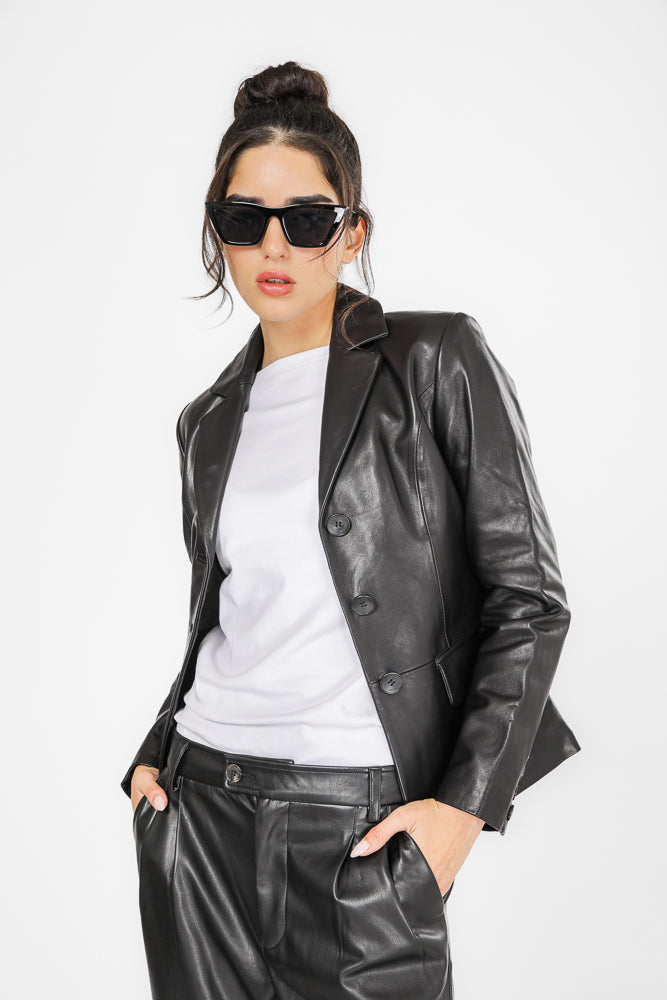 בלייזר עור בצבע שחור | קנת קול