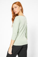 טישירט צווארון סירה | קנת קול