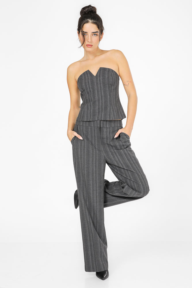 טופ סטרפלס פסים בגזרת מחוך | קנת קול