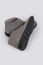 מגפוני זמש לגברים בצבע אפור