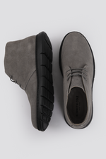 מגפוני זמש לגברים בצבע אפור