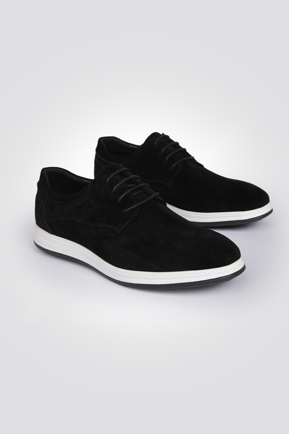 נעלי זמש אלגנטיות לגברים בצבע שחור