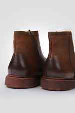 מגפוני עור לגברים בצבע חום
