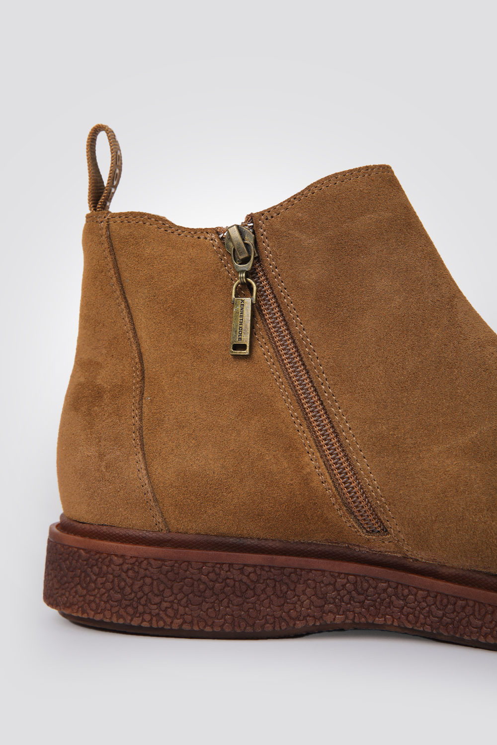 מגפוני זמש לגברים בצבע חום