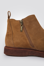 מגפוני זמש לגברים בצבע חום