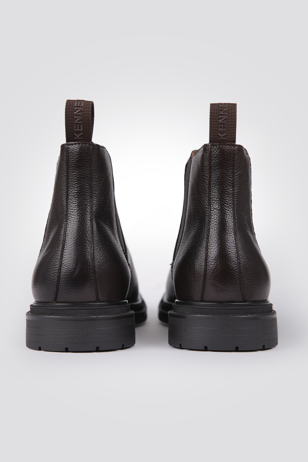 מגפוני עור לגברים בצבע חום כהה