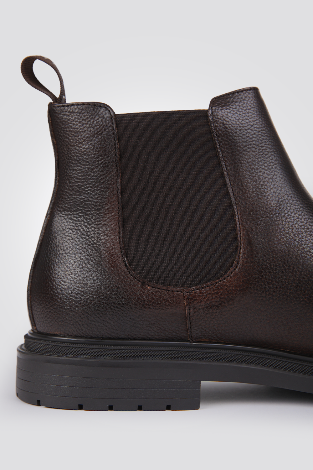 מגפוני עור לגברים בצבע חום כהה