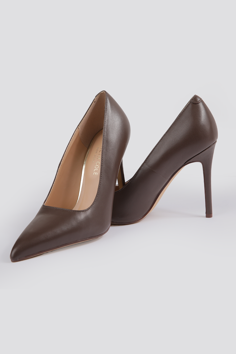 נעלי עקב סטילטו 10 ס"מ בצבע חום כהה