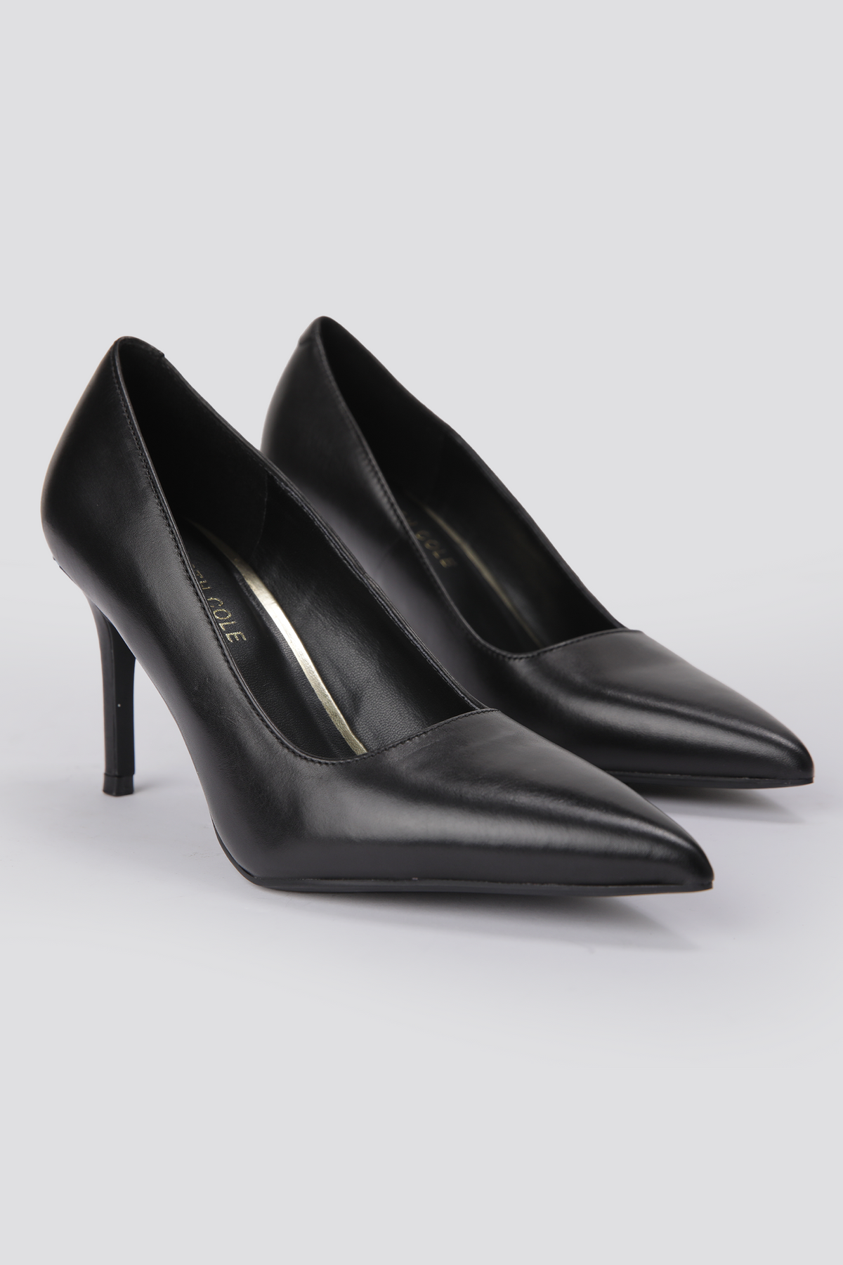 נעלי עקב סטילטו 8 ס"מ בצבע שחור