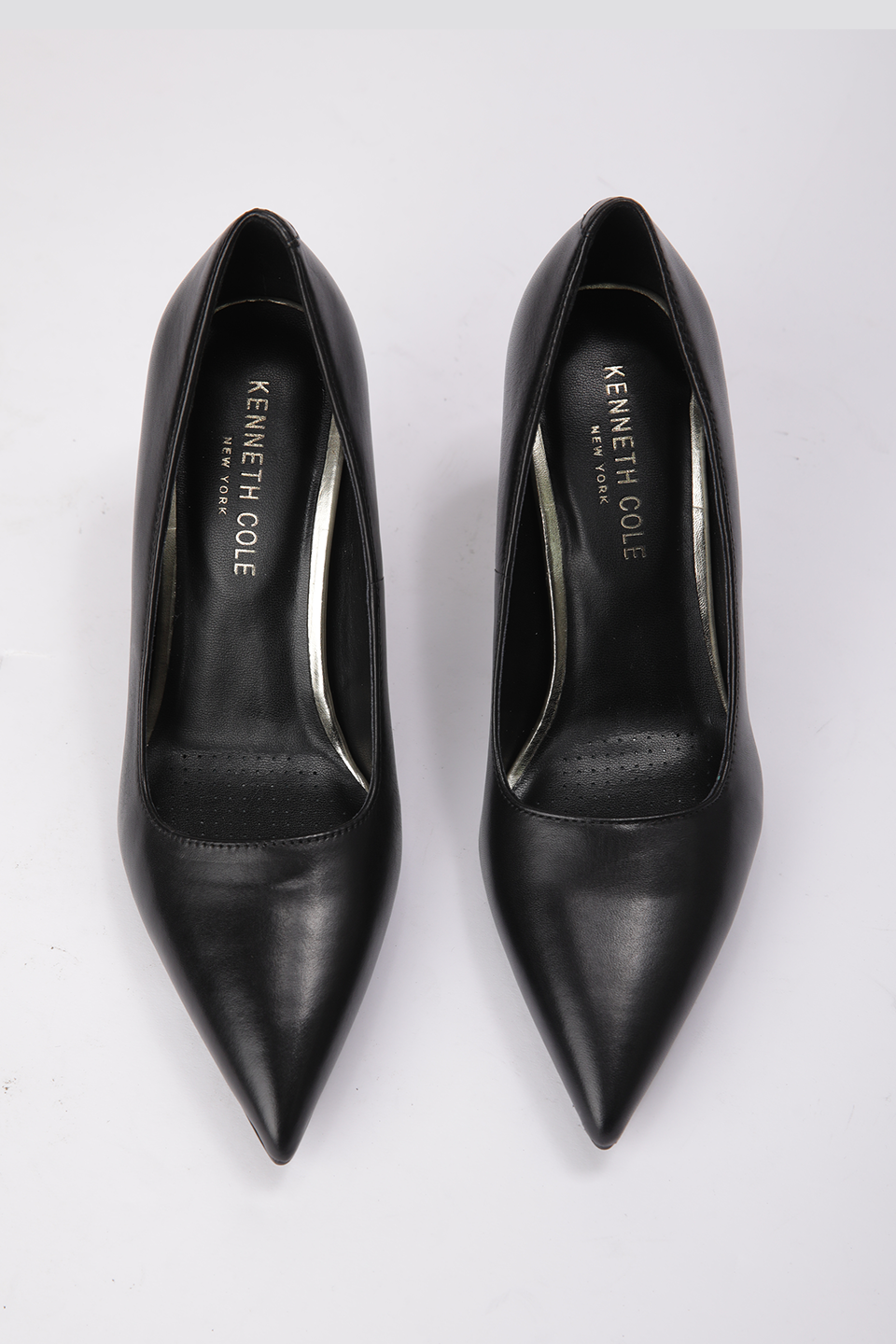 נעלי עקב סטילטו 8 ס"מ בצבע שחור