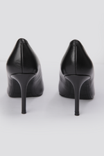 נעלי עקב סטילטו 8 ס"מ בצבע שחור