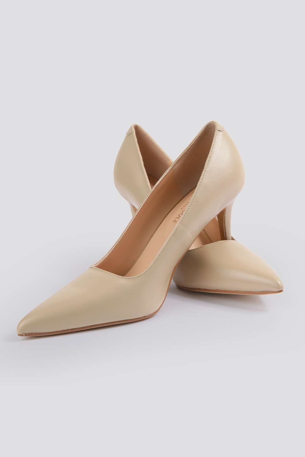 נעלי עקב סטילטו 8 ס"מ בצבע בז'