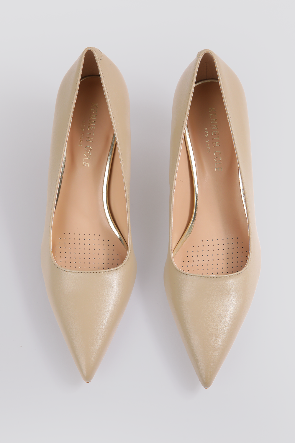 נעלי עקב סטילטו 6 ס"מ בצבע בז'