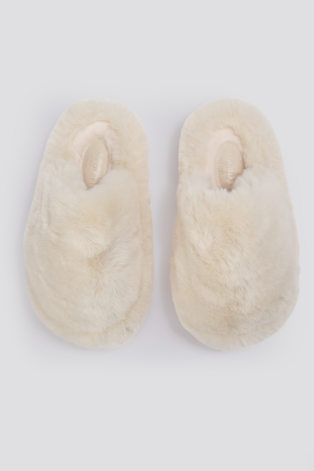 נעלי בית פרוותיות לנשים בצבע שמנת