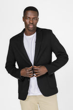 בלייזר אינטרלוק בצבע שחור