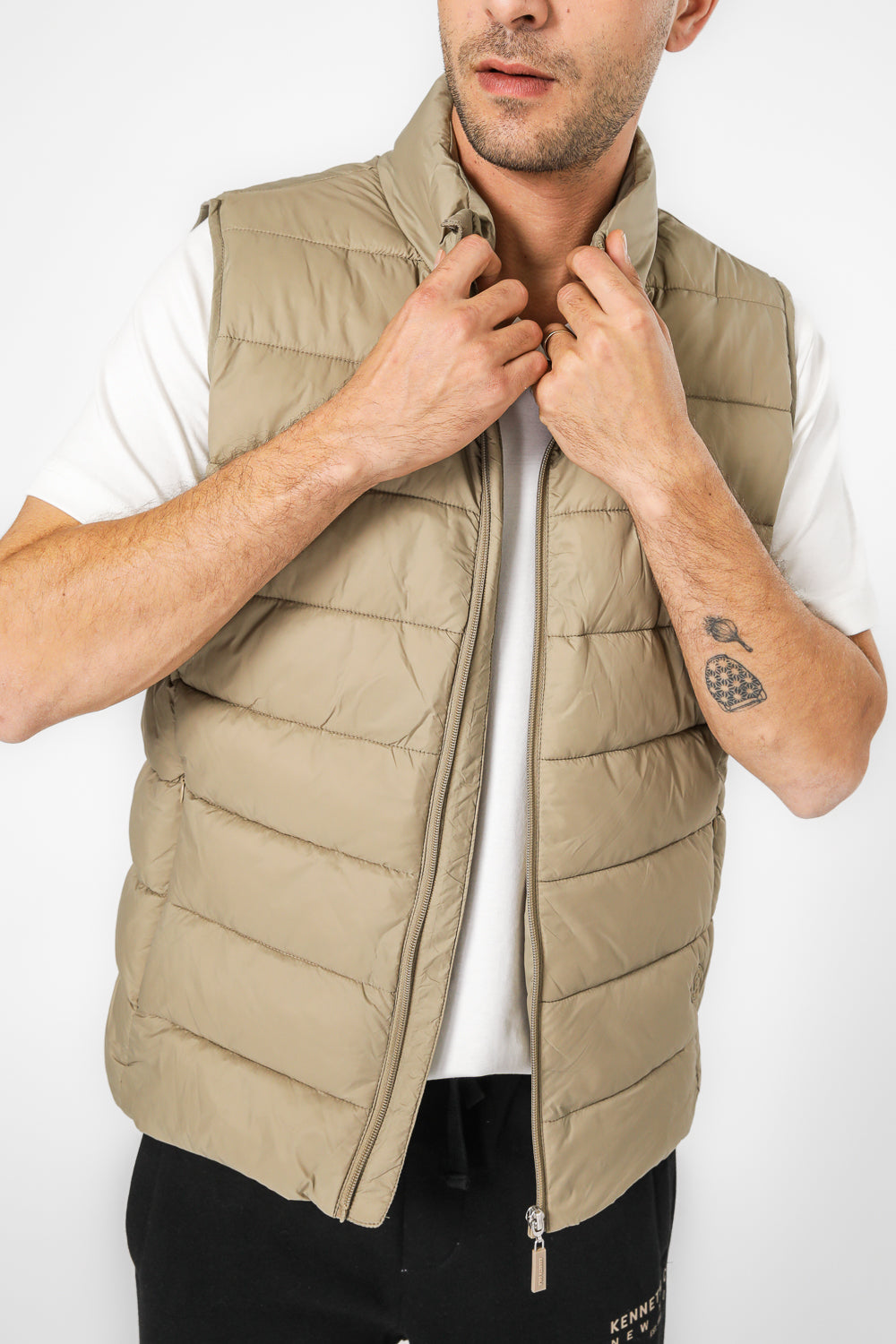 ווסט מרופד עם צווארון גבוה | קנת קול