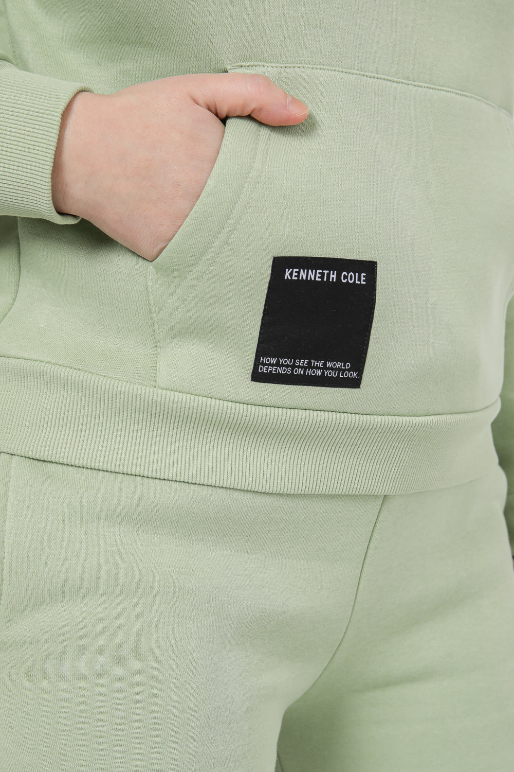 סווטשירט קפוצ'ון עם כיס קנגרו בצבע ירוק