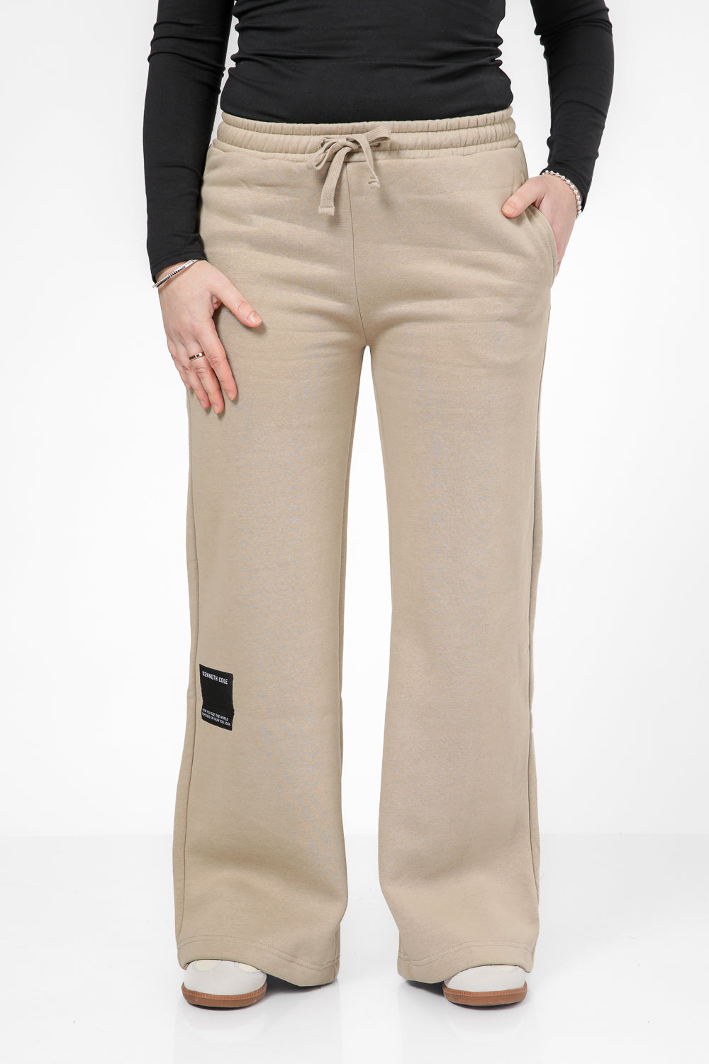 מכנסי טרנינג בגזרת Wide Leg בצבע מוקה