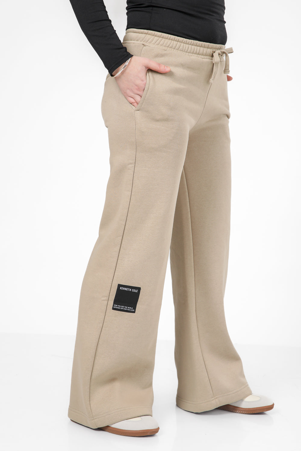 מכנסי טרנינג בגזרת Wide Leg בצבע מוקה