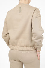 סווטשירט אוברסייז סיומת אלסטית בצבע מוקה