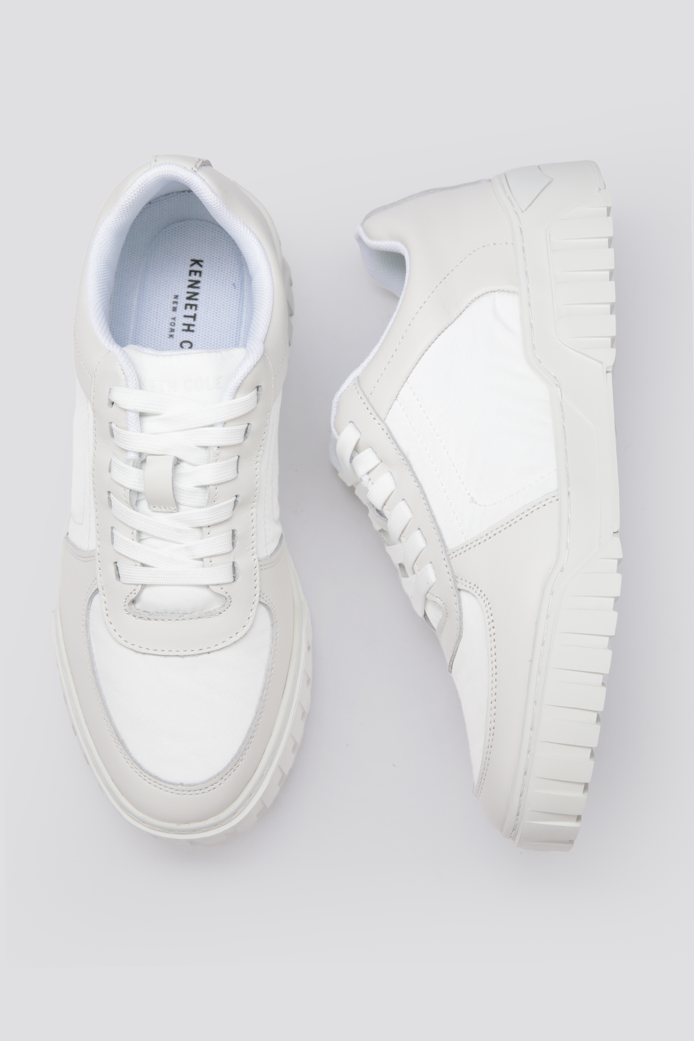 סניקרס לגברים בצבע לבן 