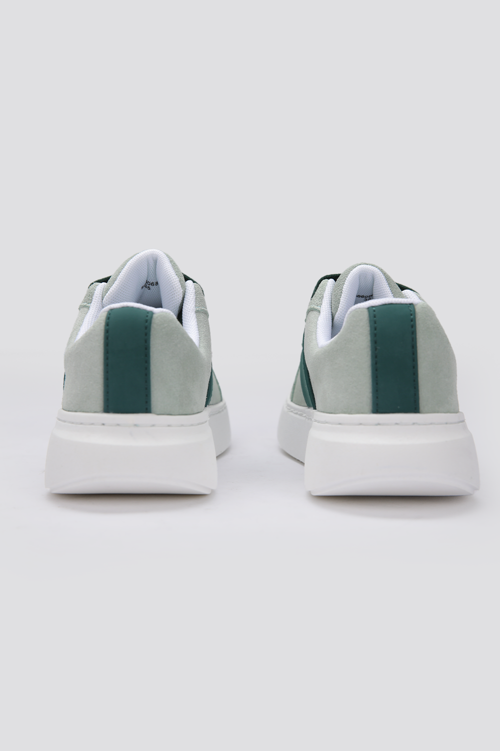 סניקרס זמש לנשים בצבע ירוק