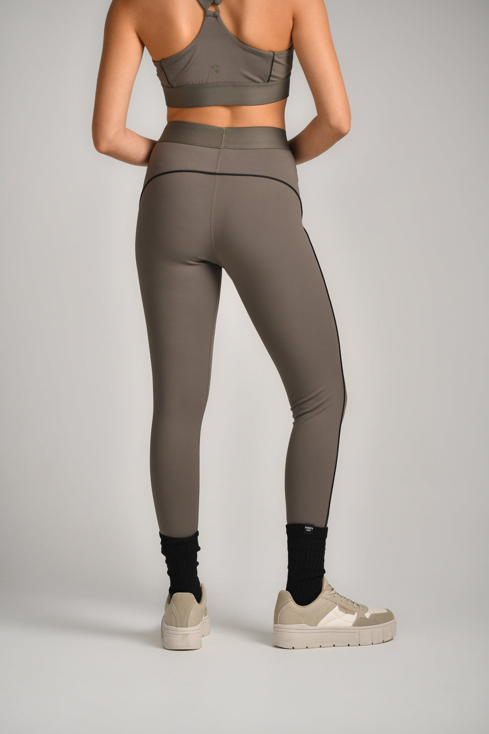 טייץ ארוך בעל חגורת מותן סרט גומי