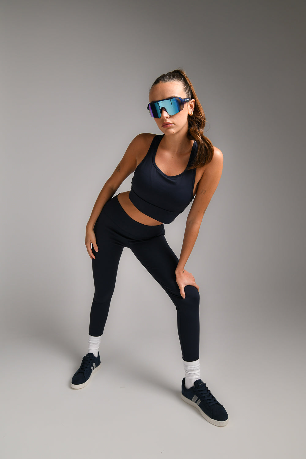 טייץ ספורט בגזרה גבוהה בצבע נייבי