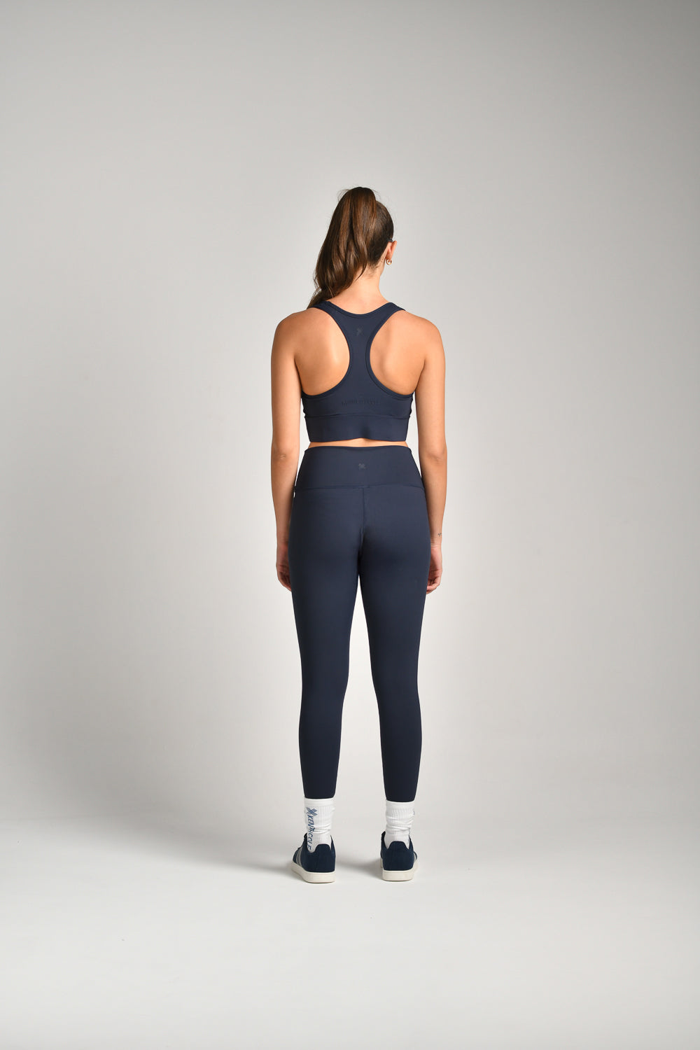 טייץ ספורט בגזרה גבוהה בצבע נייבי