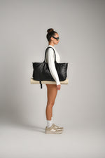 ג'קט ספורט ארוך סימלס רוכסן מלא בצבע שמנת