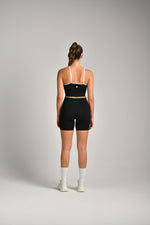 טייץ קצר ריב סימלס בצבע שחור