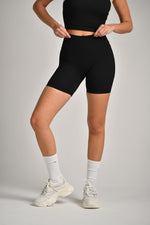 טייץ קצר ריב סימלס בצבע שחור