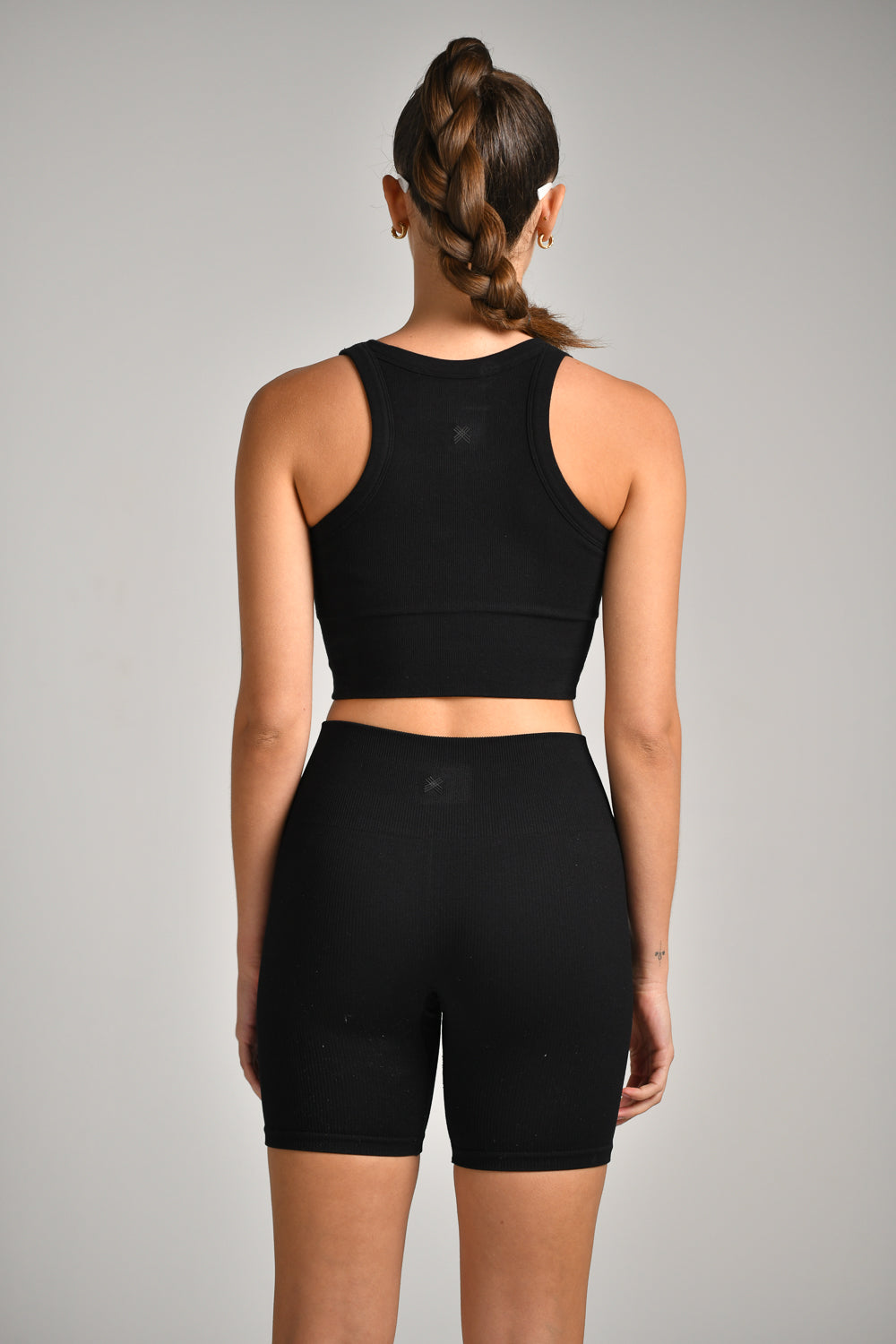 גופיית ספורט בטן סימלס בצבע שחור