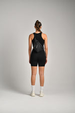 גופיית ספורט בטן סימלס בצבע שחור