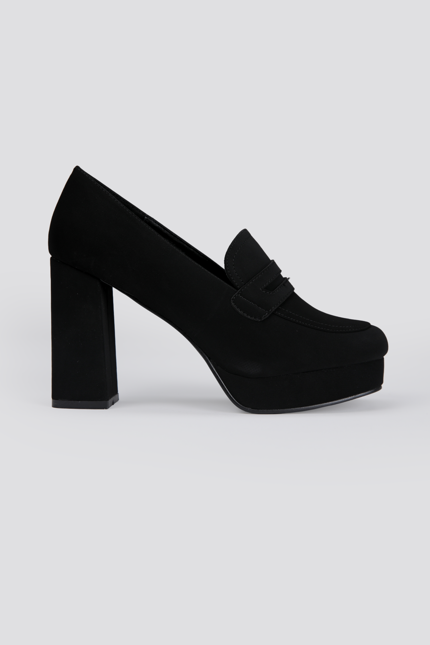 נעלי עקב בסגנון מוקסין | קנת קול