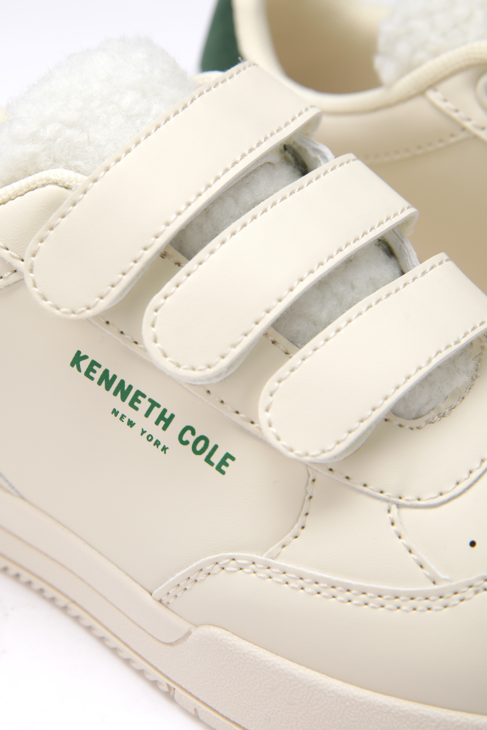 סניקרס עם סקוצ'ים לנשים בצבע אופוויט/ירוק