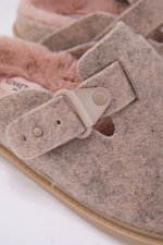 נעלי בית לבד לנשים בצבע ורוד